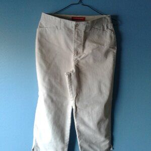 Gloria Vanderbilt Crop Pants